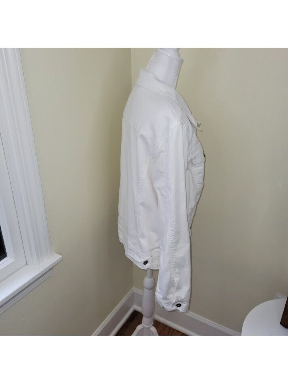 Great Northwest White Jean Jacket Mid Weight Cotton/Spandex Denim Women's SZ M - Picture 5 of 13